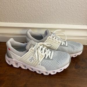 On Women’s running shoes - Size 6.5